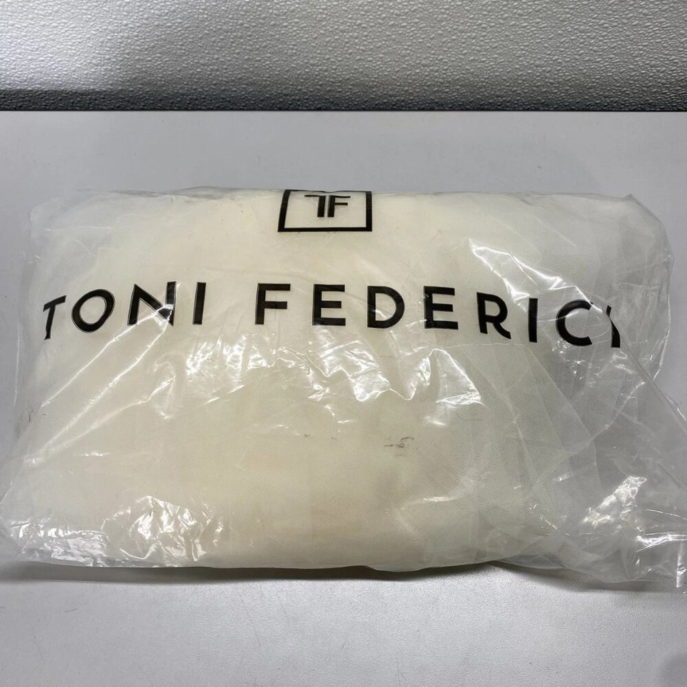 Toni Federici Women’s Cathedral Length Wedding Veil – Ivory